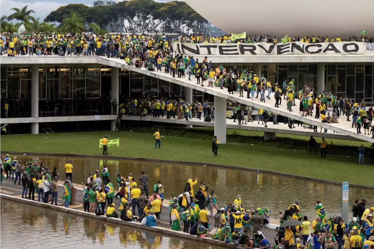 STF julga quarto bloco de denúncias pelos atos do 8 de janeiro