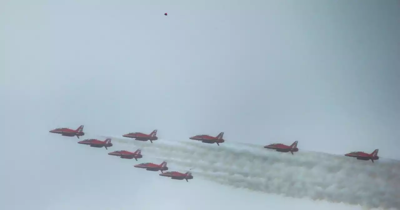 'UFO' spotted in sky during Coronation as 'mystery object' seen above Red Arrows