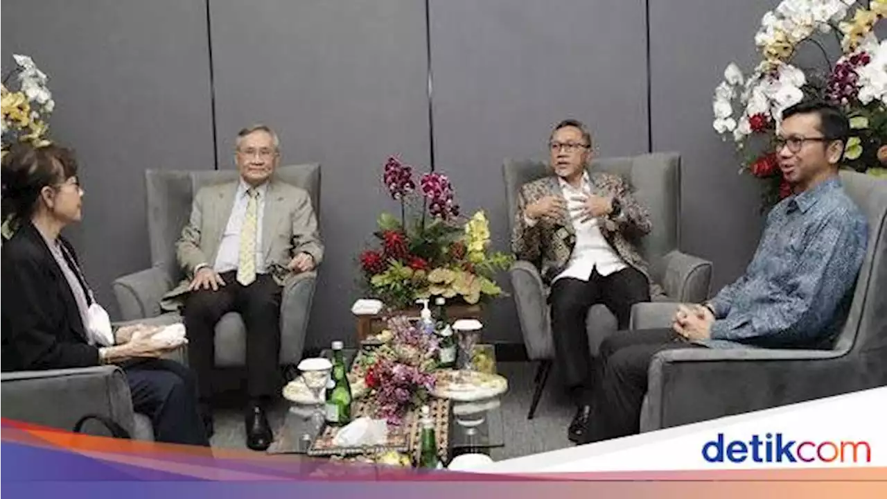 Zulhas Sambut Wakil PM Thailand di KTT ASEAN, Pamer Kain Tenun-Makanan Khas