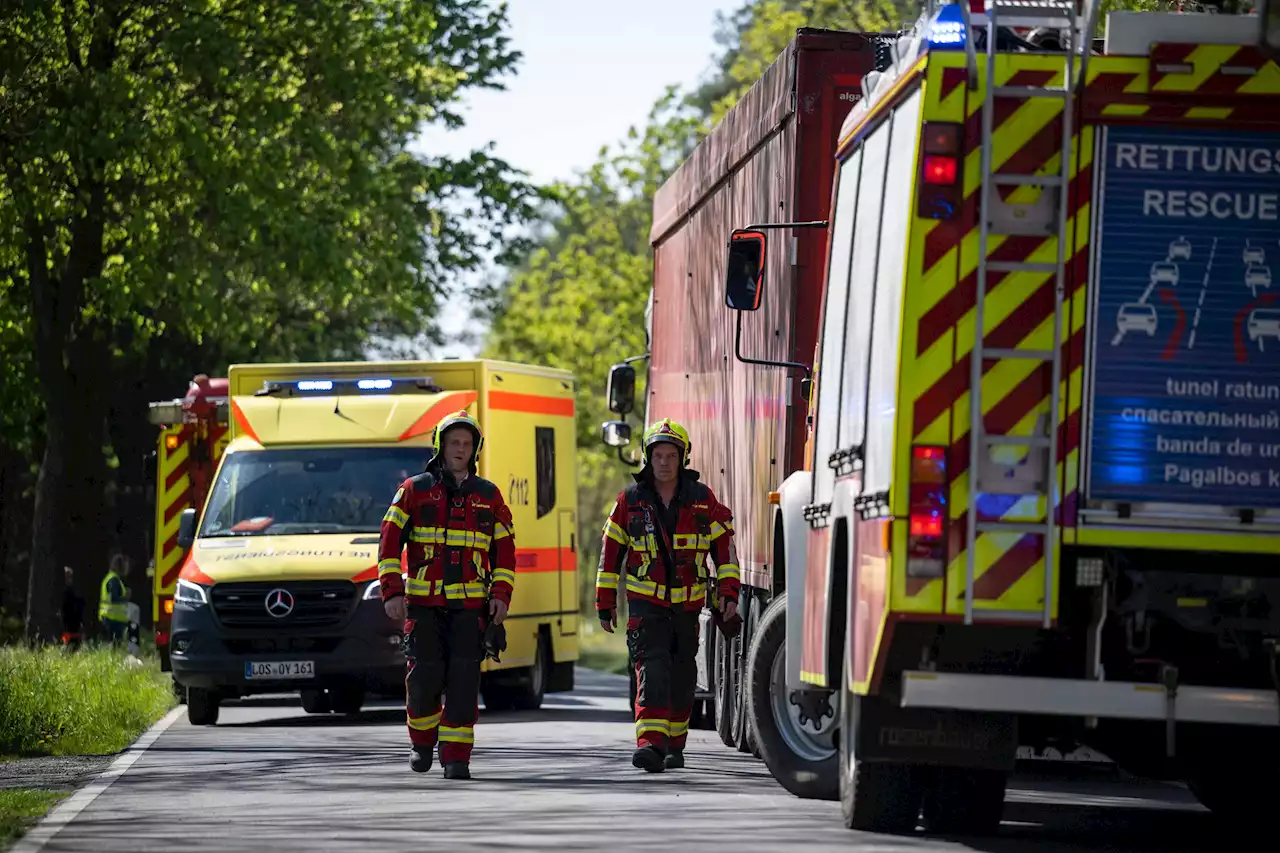 Turistbuss i krock på motorväg i Tyskland – 52 personer skadade