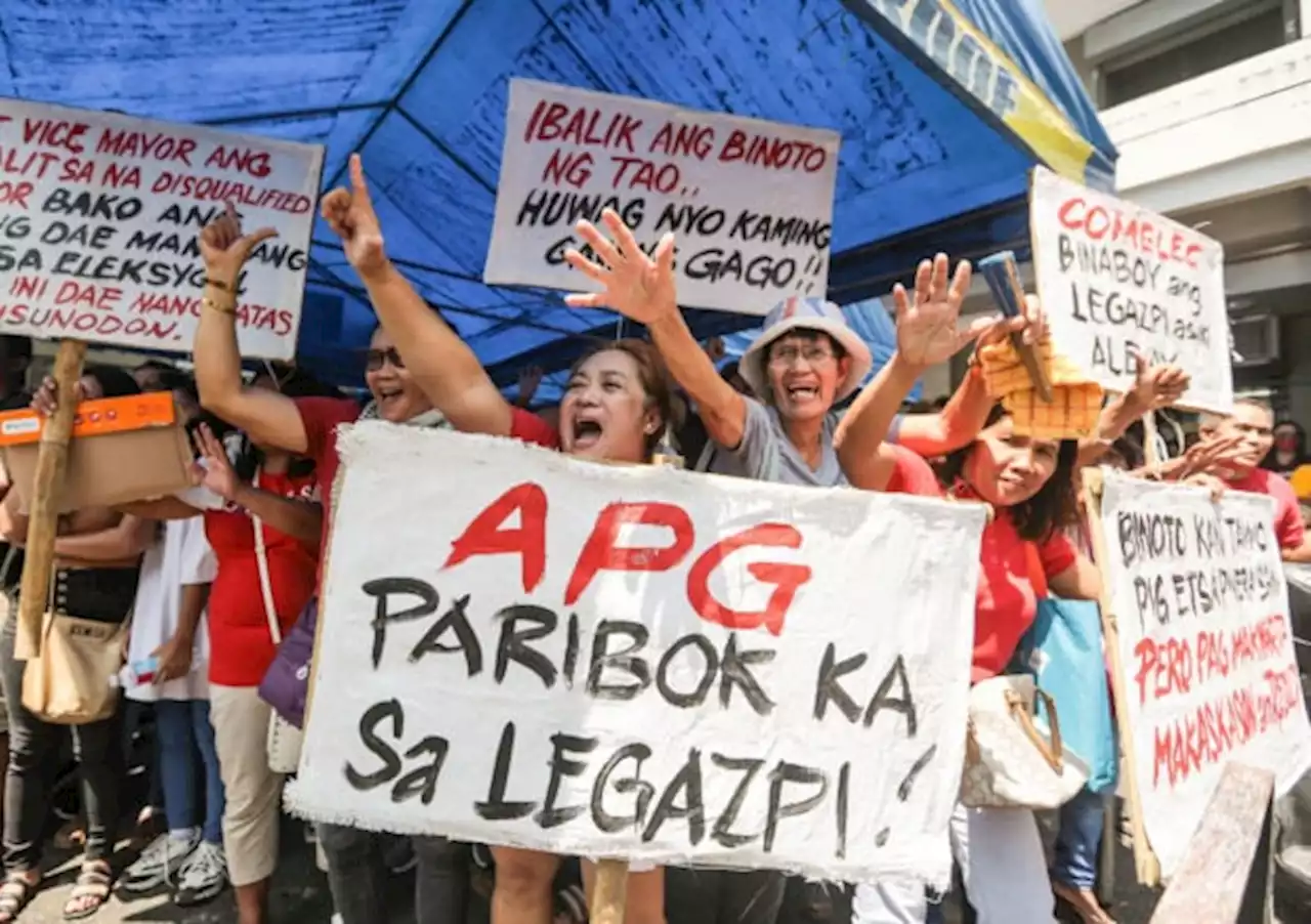 Supporters rally behind embattled Rosal couple in Albay following disqualification