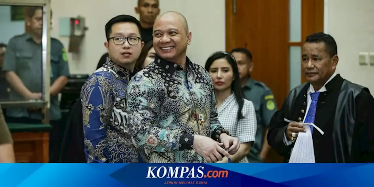 Momen Teddy Minahasa Tebar Senyum dan Lambaikan Tangan Usai Divonis Lebih Rendah dari Tuntutan Jaksa