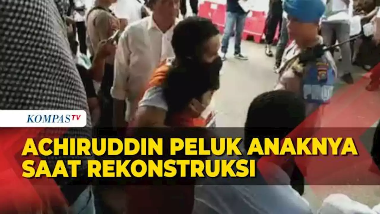 Polisi Gelar Rekonstruksi, AKBP Achiruddin Peluk Erat Aditya Hasibuan