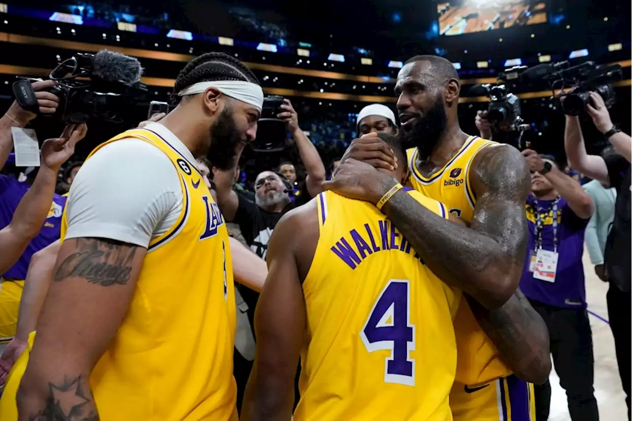 Lonnie Walker IV sparks Lakers past Warriors for 3-1 series lead