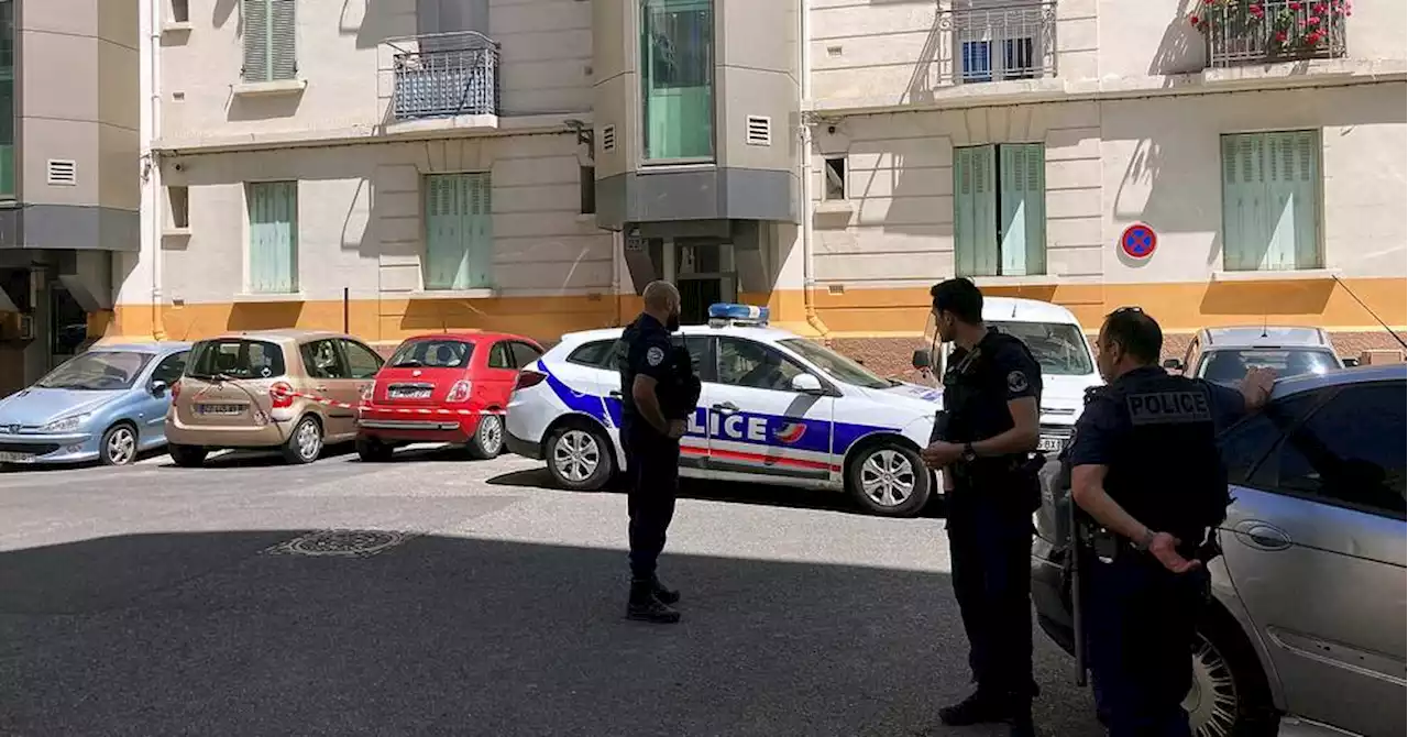 Marseille : un homme blessé par une rafale tirée à travers sa porte d'entrée