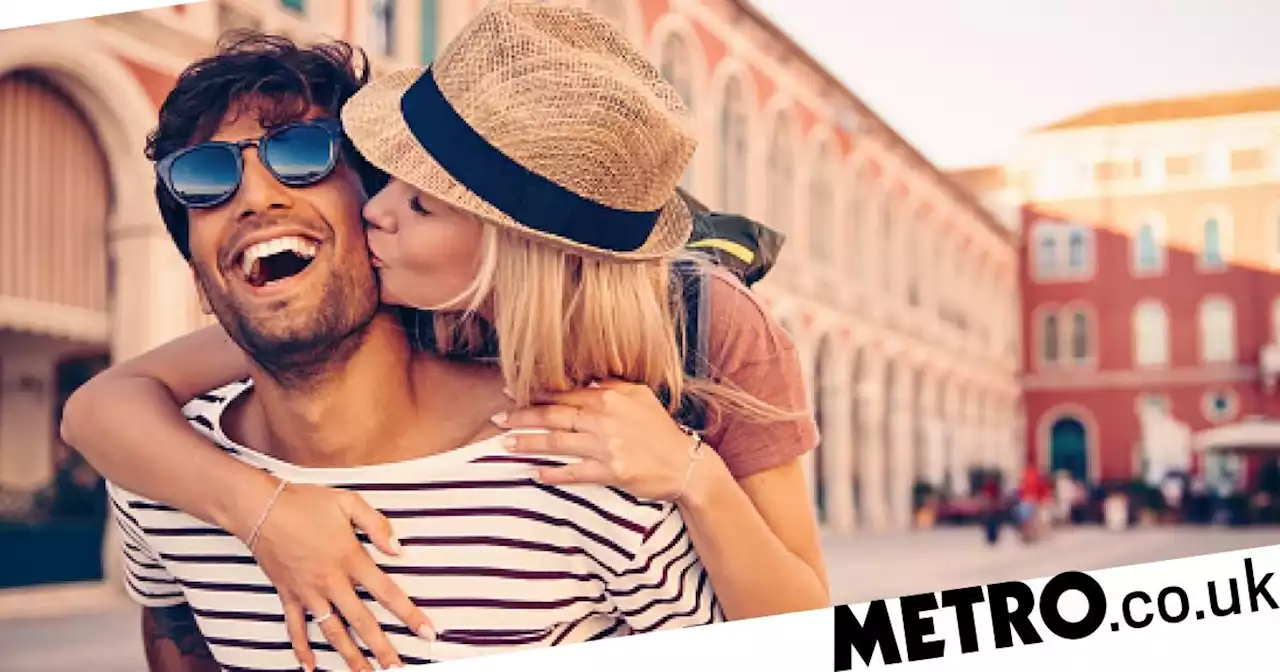 How to bring those holiday romance vibes to your dating life back home