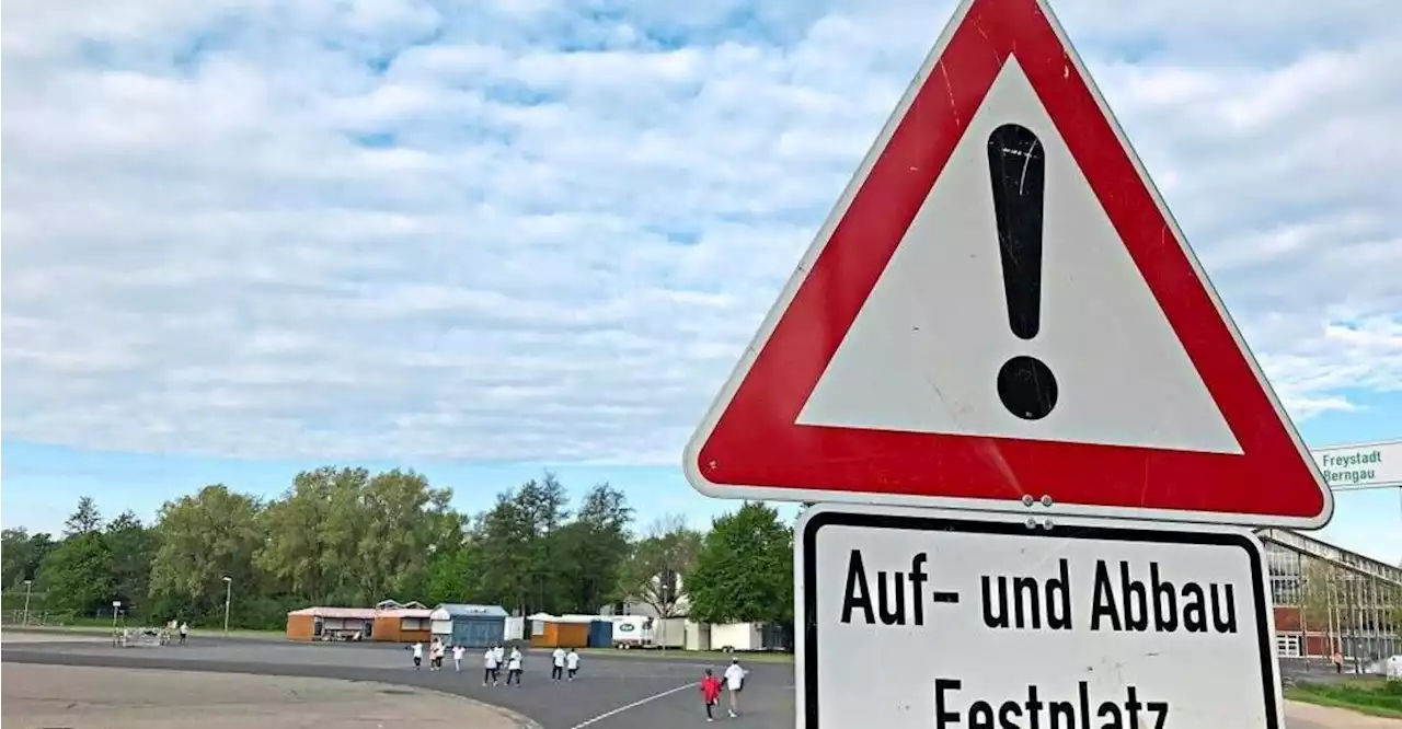 Neumarkter Frühlingsfest ist nicht mehr weit: Aufbau hat begonnen