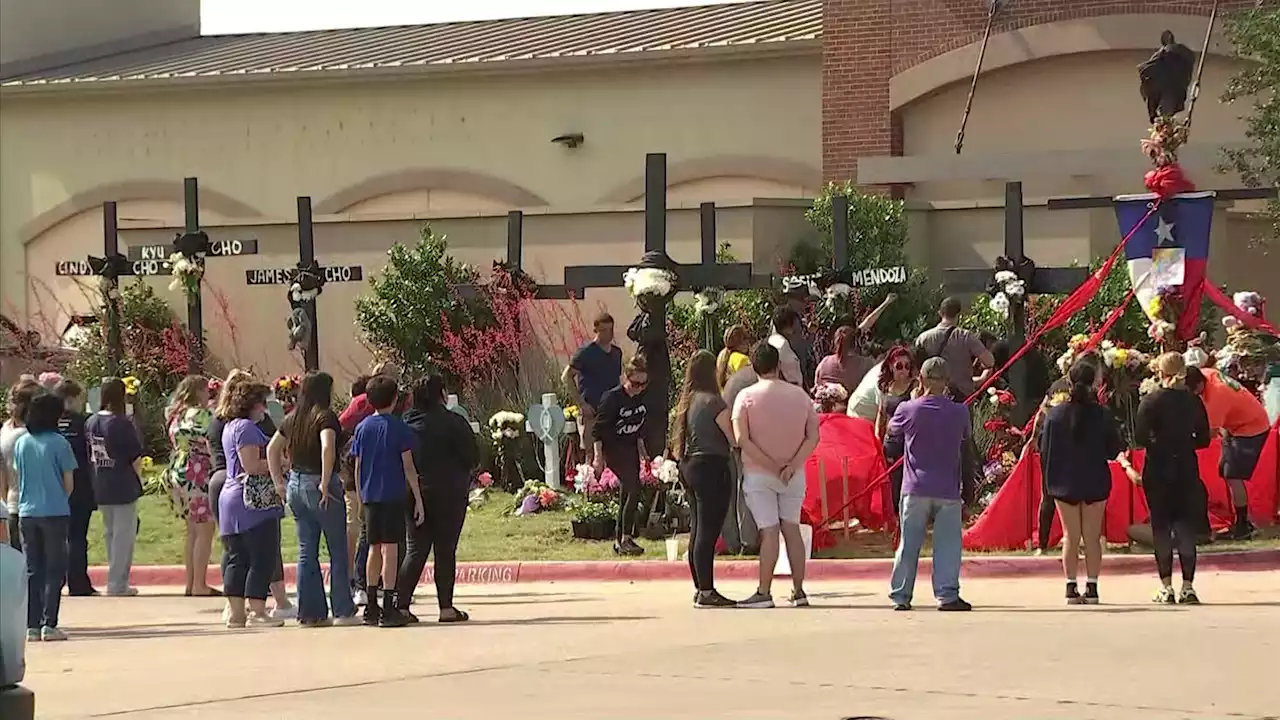 Texas Mall Shooting Victims Include 2 Young Sisters, 3-Year-Old Boy and His Parents