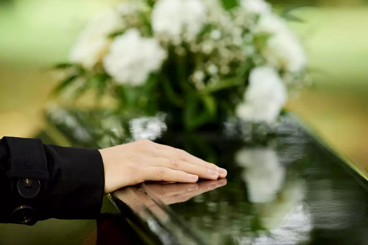 Dear Abby: When my husband died I got rid of all his stuff