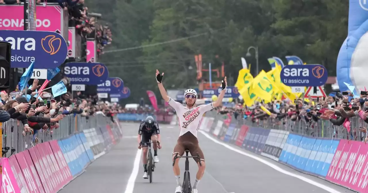 Revolcón en el Giro de Italia que tiene un inesperado nuevo líder que bajó a Evenepoel