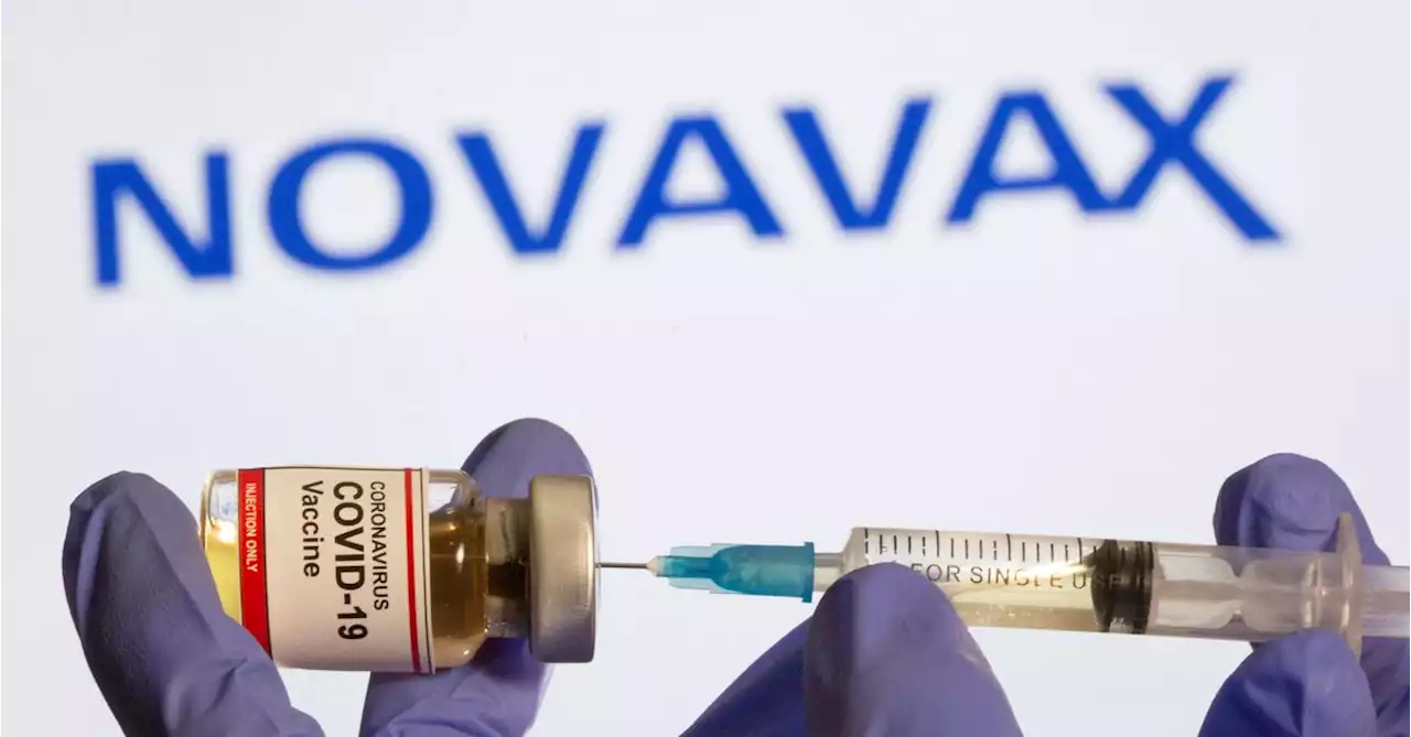 Novavax eases doubts on future with job cuts, COVID/flu shot data