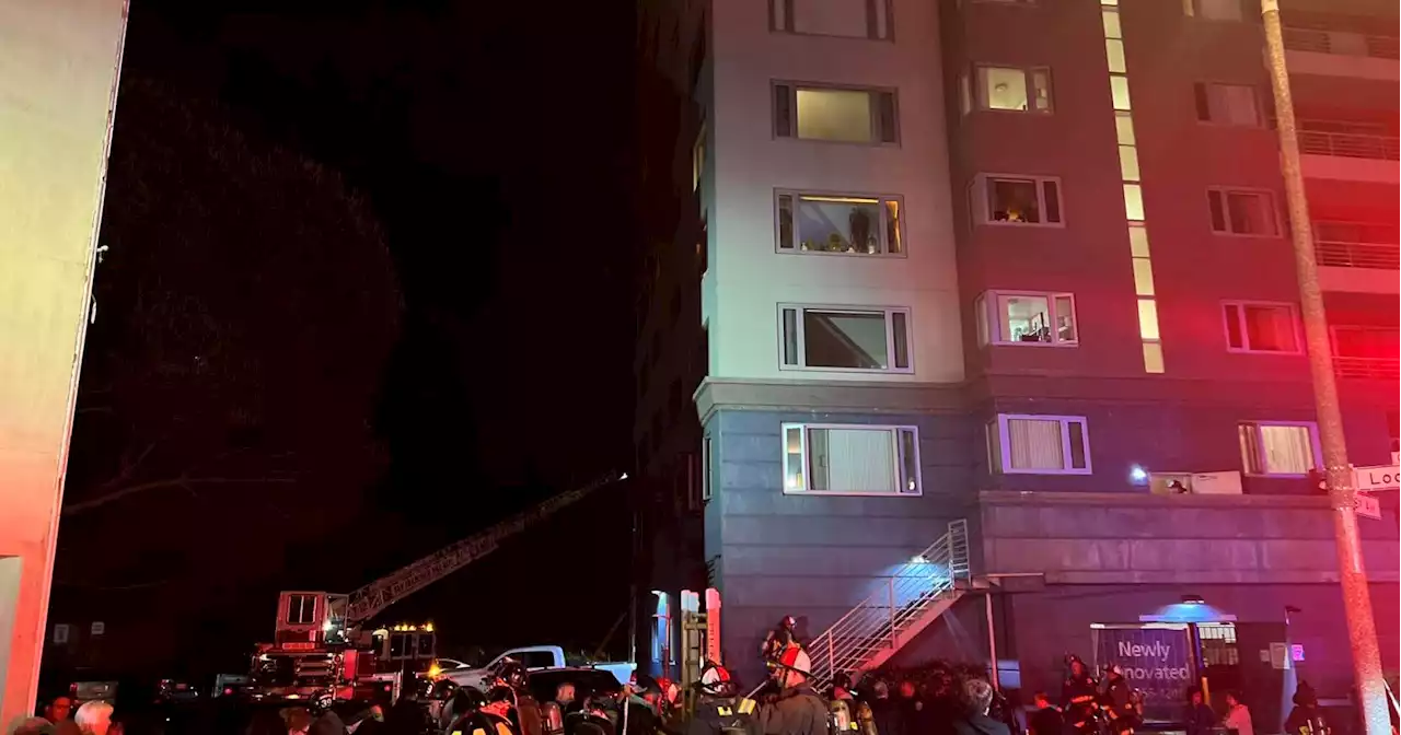 5 injured, 2 jump from windows amid Inner Sunset apartment fire