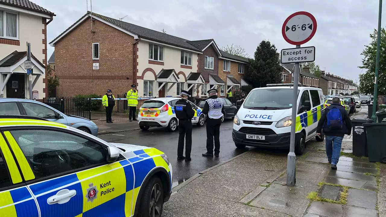 Woman, 36, dies after 'hostage' situation in Kent as police treat incident as murder