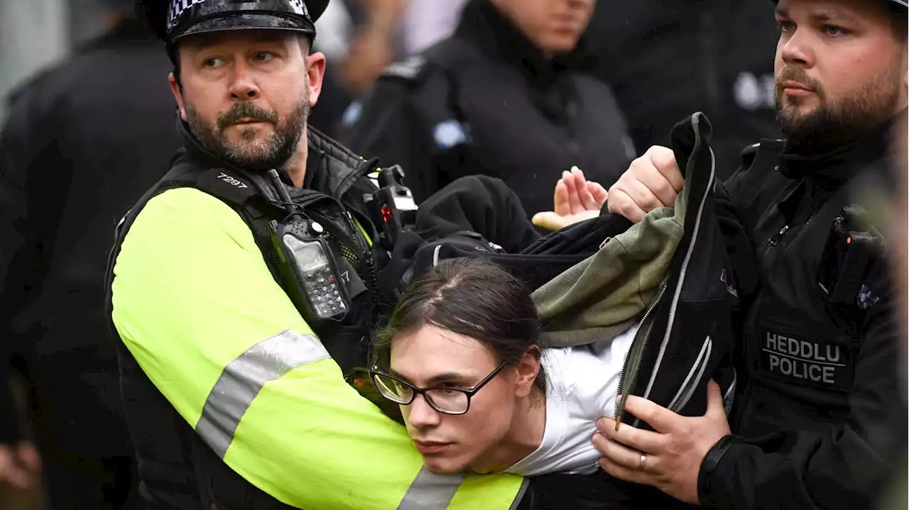 Proteste bei der Krönungsfeier: Londoner Polizei bereut einzelne Festnahmen