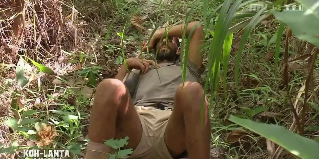 'Bouge un peu', 'À côté de la plaque'... : Esteban (Koh-Lanta) à la ramasse face aux larmes de Clémence, les internautes se déchaînent !