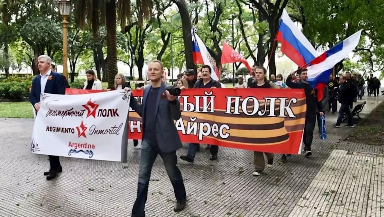 Grieta por la guerra entre los rusos en Buenos Aires: hubo trompadas durante una marcha por un día nacional