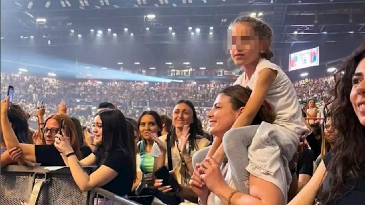 Emma Marrone e la dedica a una bambina: «Se fossi stata mia figlia»