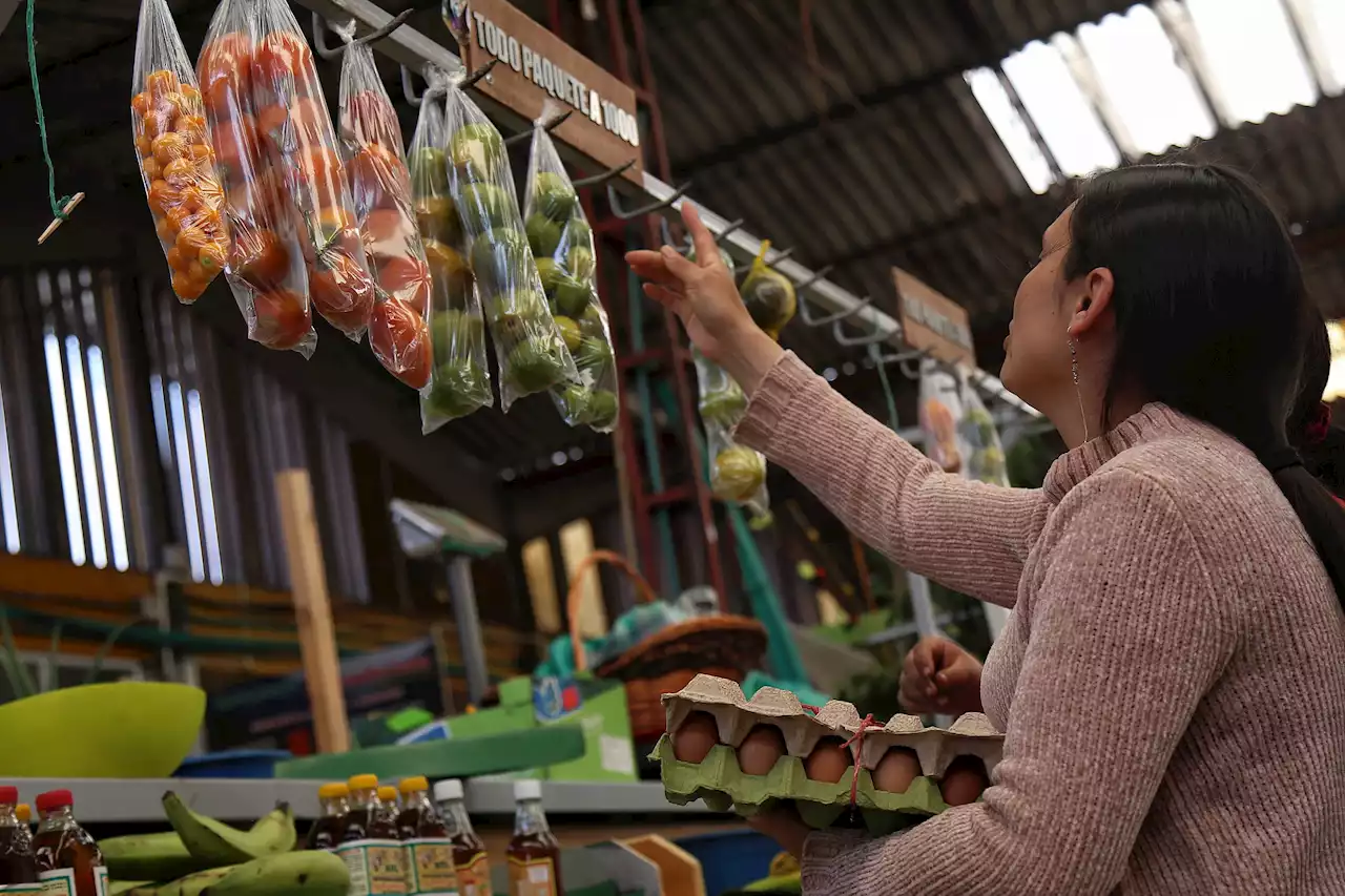 Ciudadanos alertan subida de precios del mercado