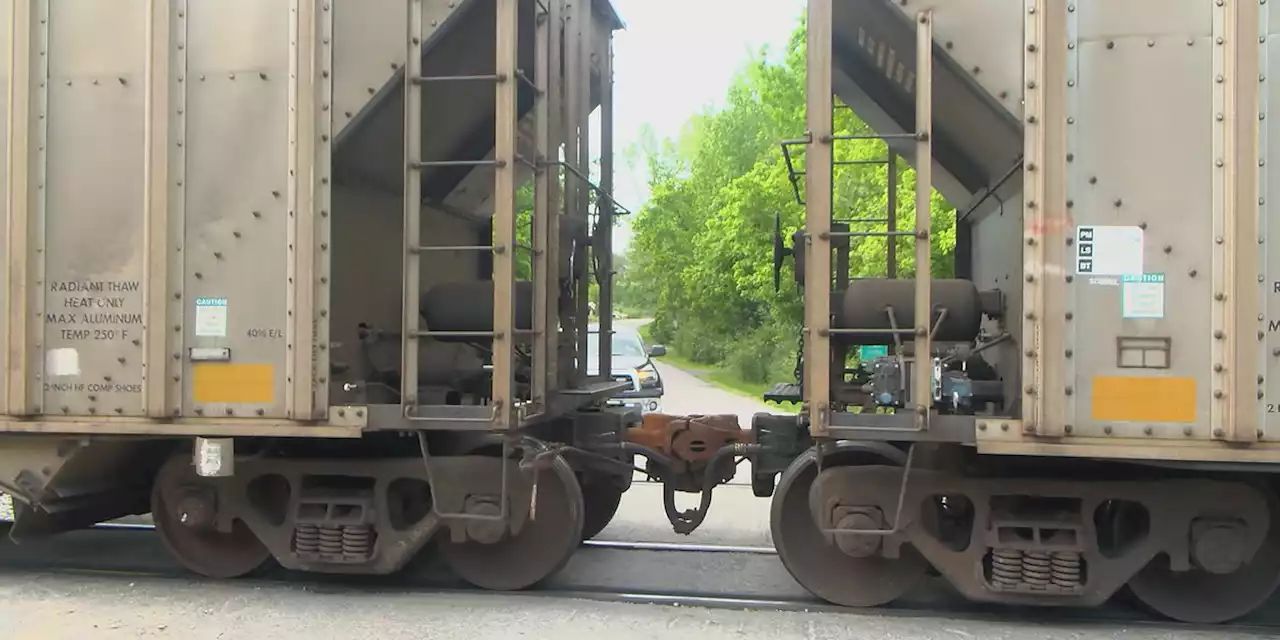 UPDATE: Train blocking Jefferson Co. neighborhood for 5 days now moved