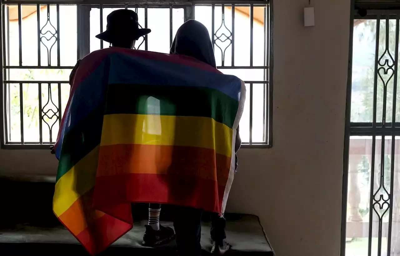 Le président de l’Ouganda reste ferme sur sa loi anti-LGBT +