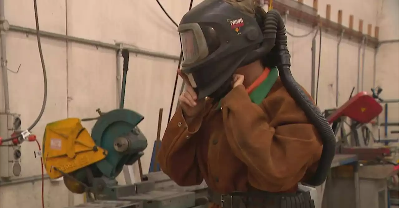 'The second I inhaled, it burned': Workers at risk from cancer-causing welding fumes