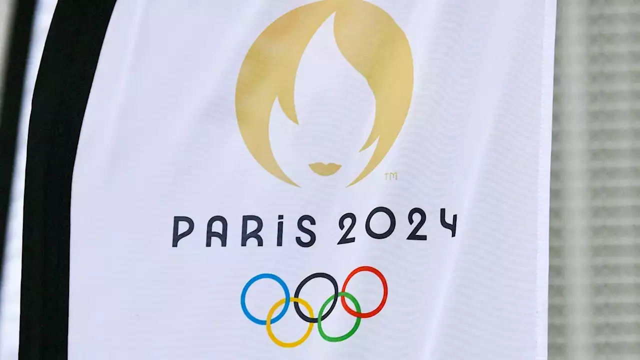 Paris 2024: des affiches artistiques dévoilées sur les quais de Seine