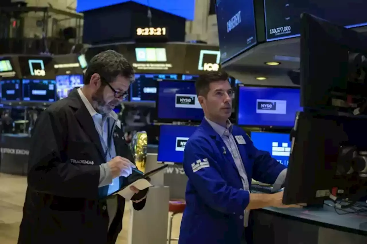 Wall Street ouvre en ordre dispers\u00e9, respiration apr\u00e8s un important vote sur la dette