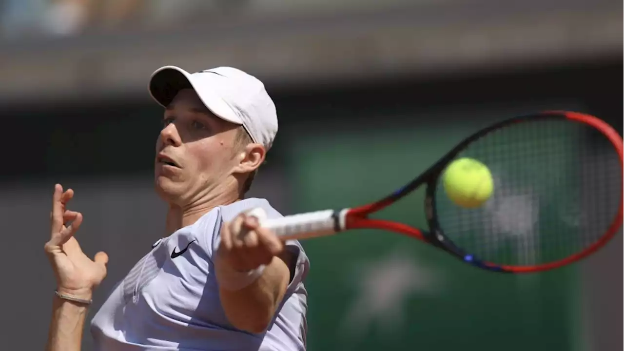 Canada's Denis Shapovalov advances to third round of French Open, Alcaraz awaits