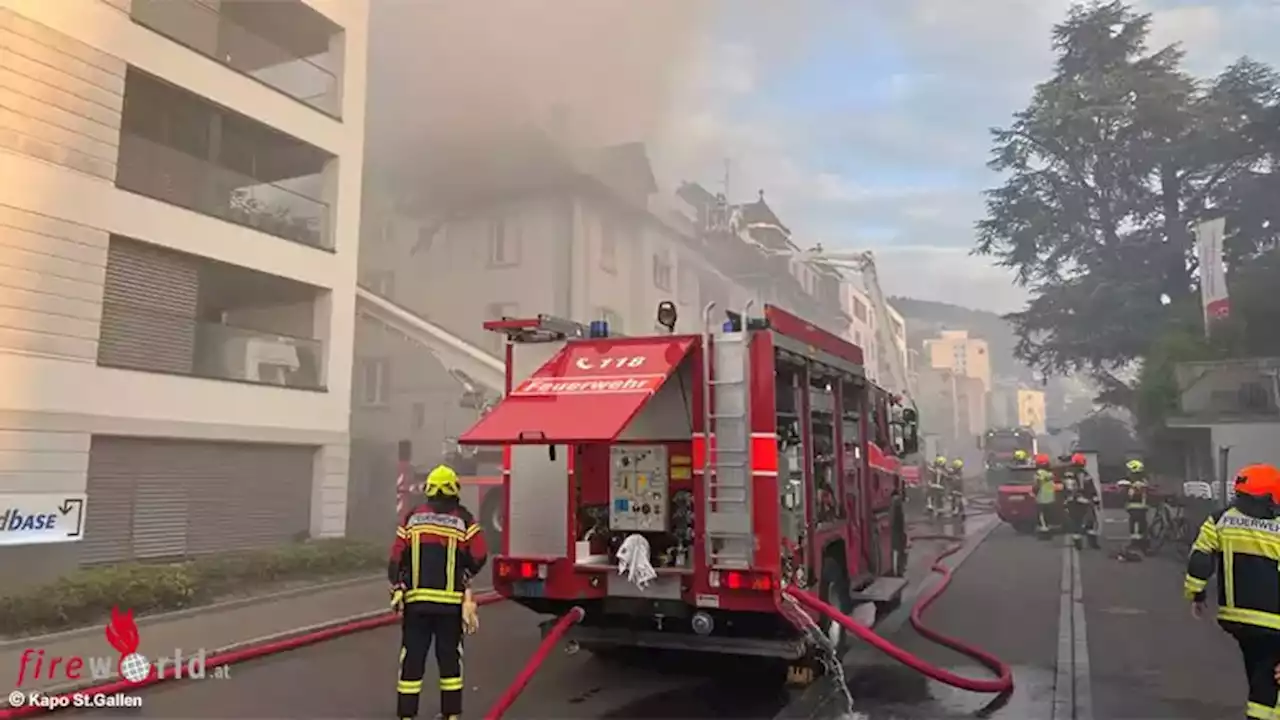 Schweiz: Brennender Dachstuhl eines Mehrfamilienhauses in Rorschach