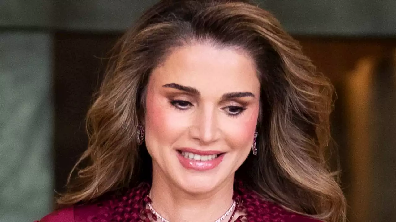 Smiling Queen Rania is a glam mother-of-the-groom for Prince Hussein's royal wedding