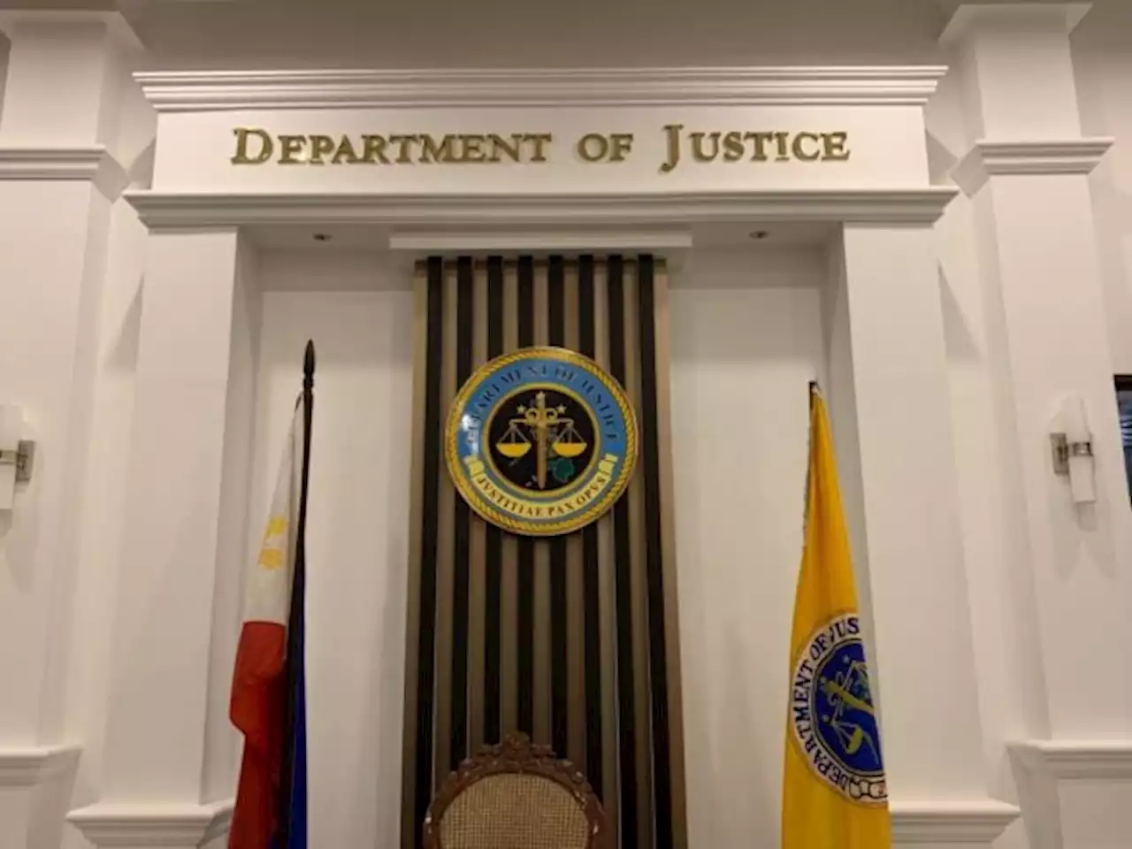 DOJ files trafficking raps vs 10 foreigners