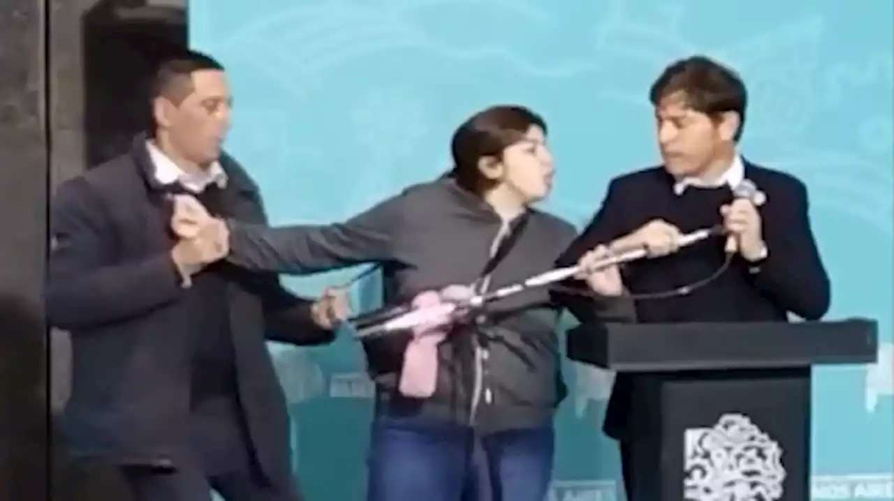 VIDEO | Una mujer increpó a Axel Kicillof en pleno acto: qué dijo