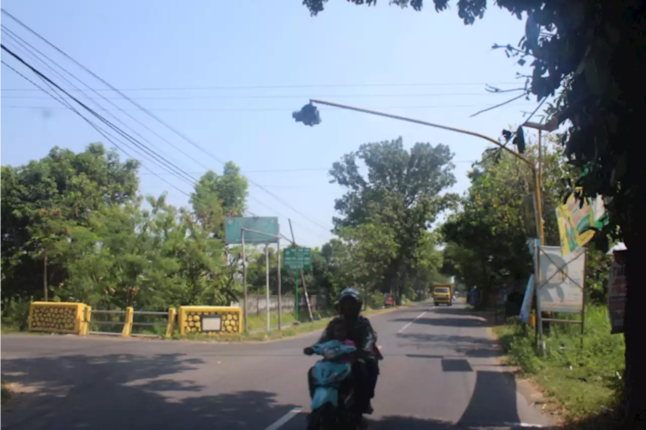 Lampu Flash di Gudo Jombang Terbengkalai Lebih Dari Tiga Bulan