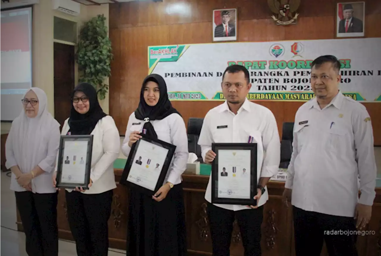 Pemkab Bojonegoro Antarkan 155 Desa Terima Penghargaan Desa Mandiri