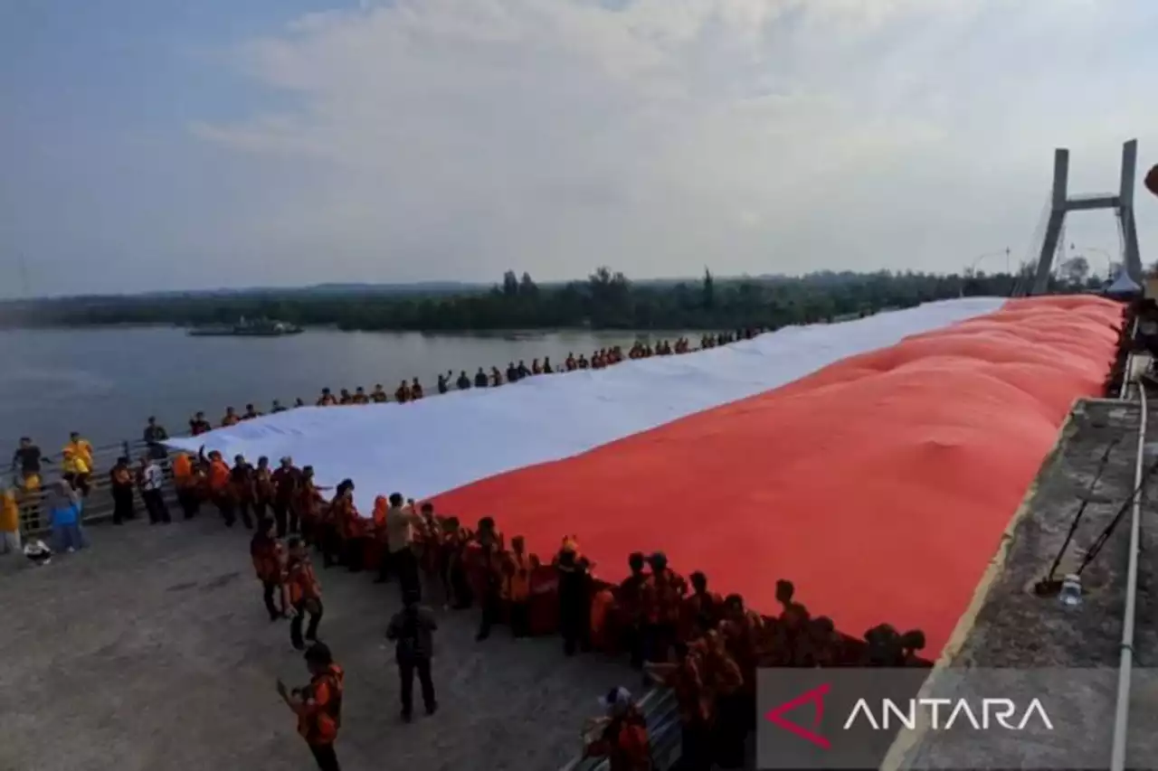 Bendera Merah Putih Selebar Ini Dibentangkan di Babel, Ternyata Begini Maknanya