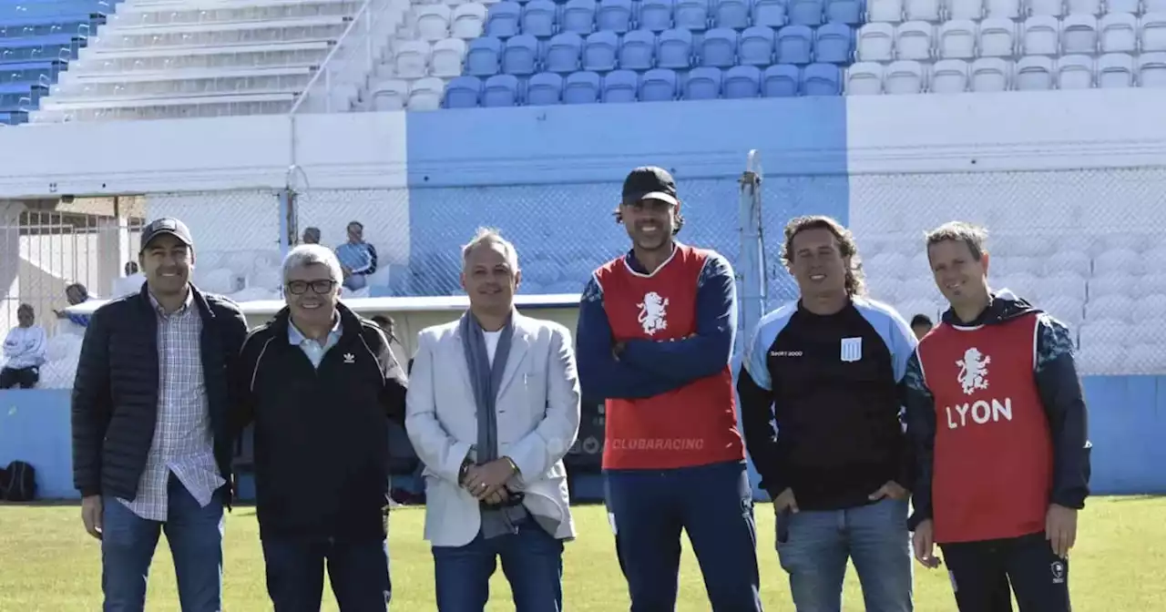 Manuel Pérez contó qué le dijo a la barra de Racing que fue a visitar el entrenamiento | Fútbol | La Voz del Interior