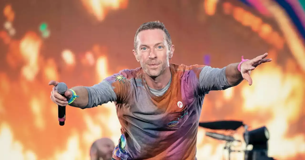 Coldplay's Chris Martin pays moving tribute to Manchester with iconic anthem