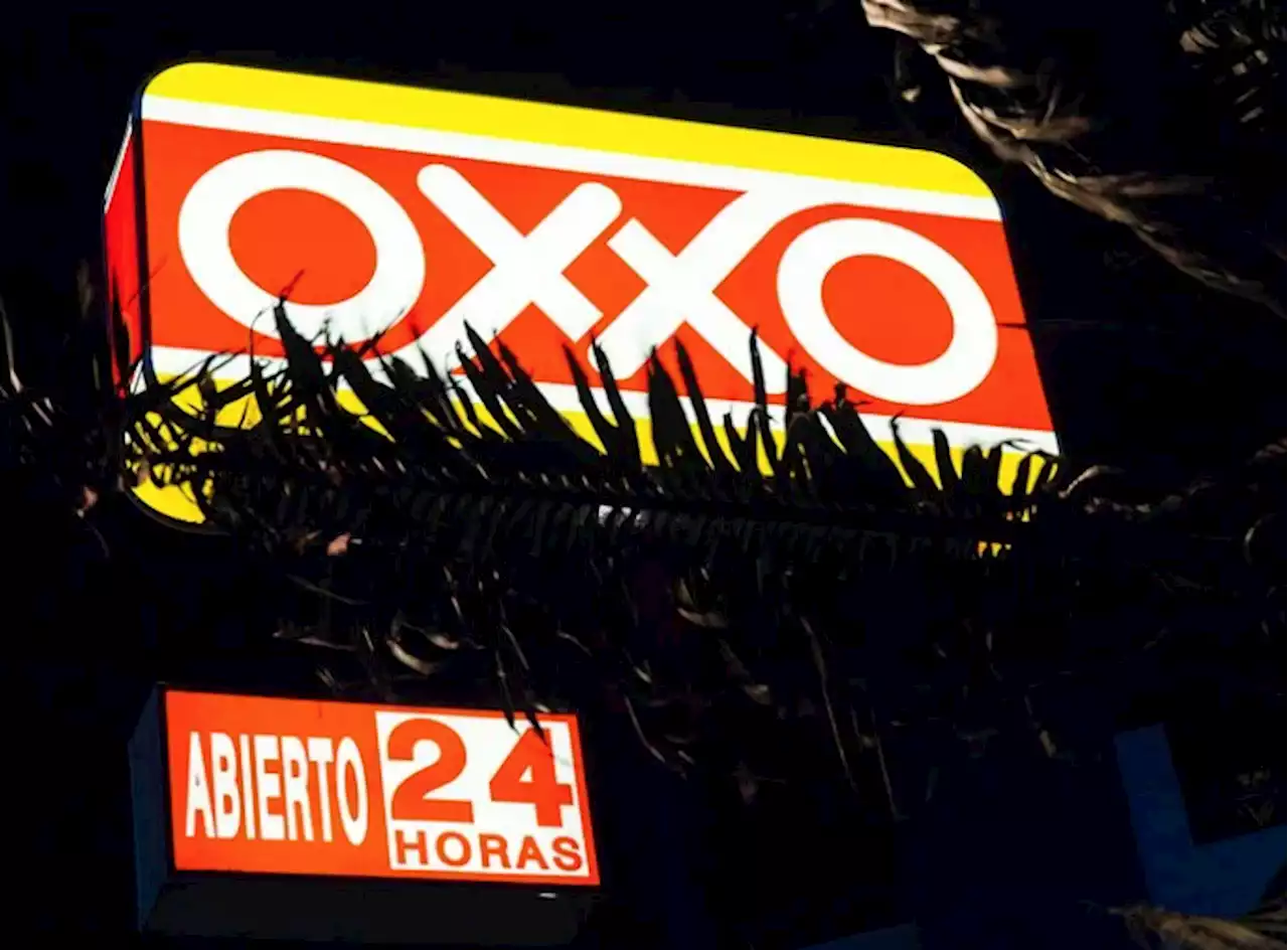 Asaltan a cajera de Oxxo embarazada y gesto a empleada se viraliza