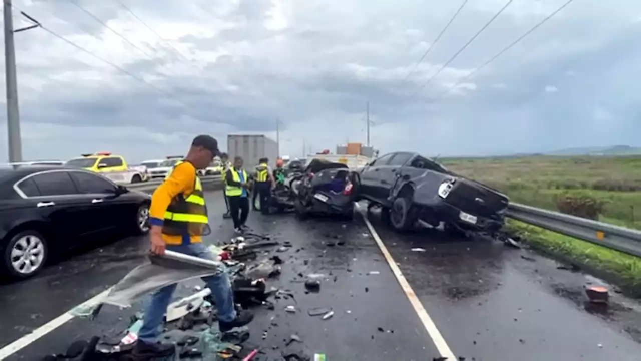 Three die in four-vehicle smashup at SCTEX in Mabalacat, Pampanga