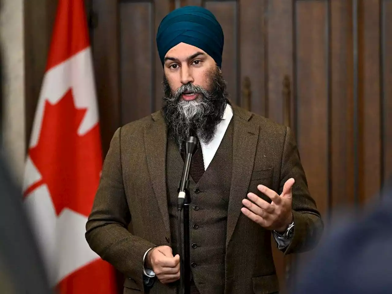 Singh accuses Johnston of being 'tone-deaf' in refusing to step down