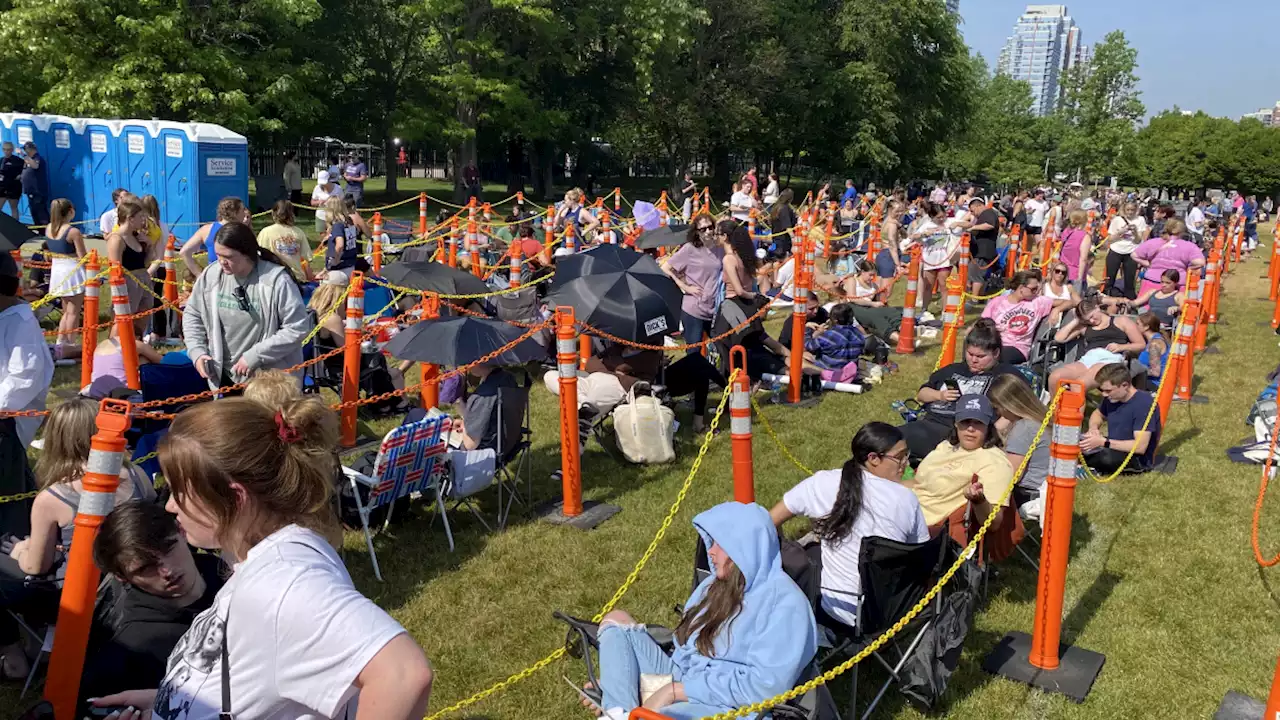 Taylor Swift Mania Begins: Fans Line Up for Hours in Hopes of Snagging Early Merch