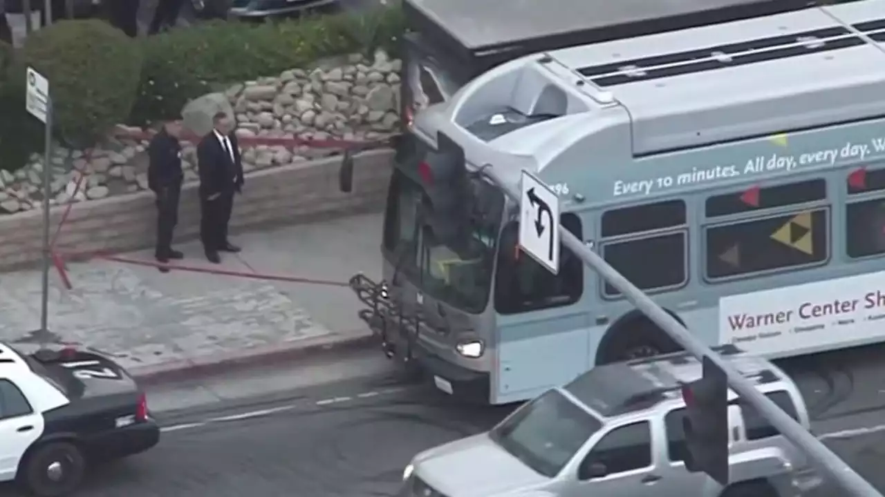 Teen Faces Charge in Woodland Hills Metro Bus Driver Stabbing