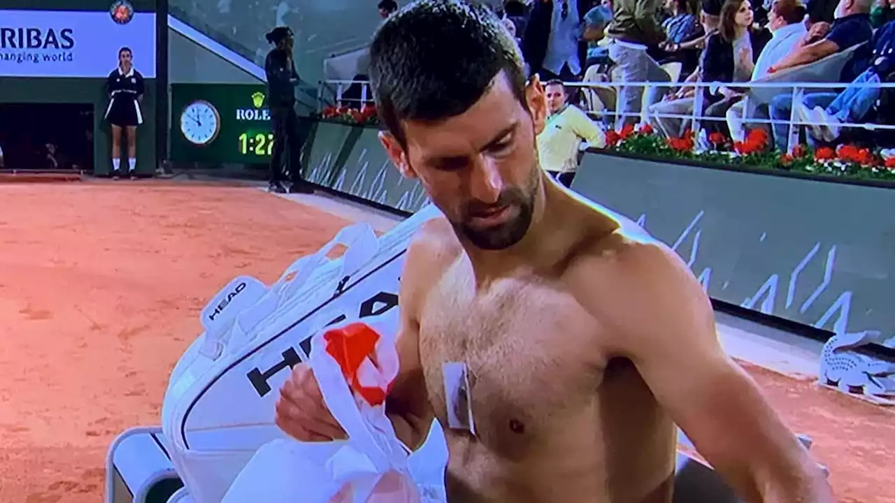 Roland-Garros: l’étrange patch 'Iron man' sur la poitrine de Djokovic