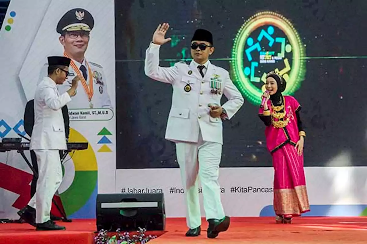 Aksi ASN Bandung Tampil Bergaya Mirip Bung Karno di Bangkit Fest 2023