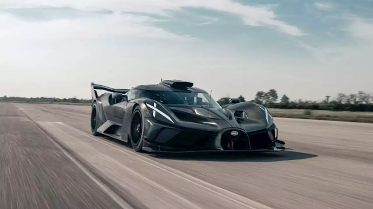 Watch (and listen to!) the Bugatti Bolide go flat-out on an airstrip - Autoblog