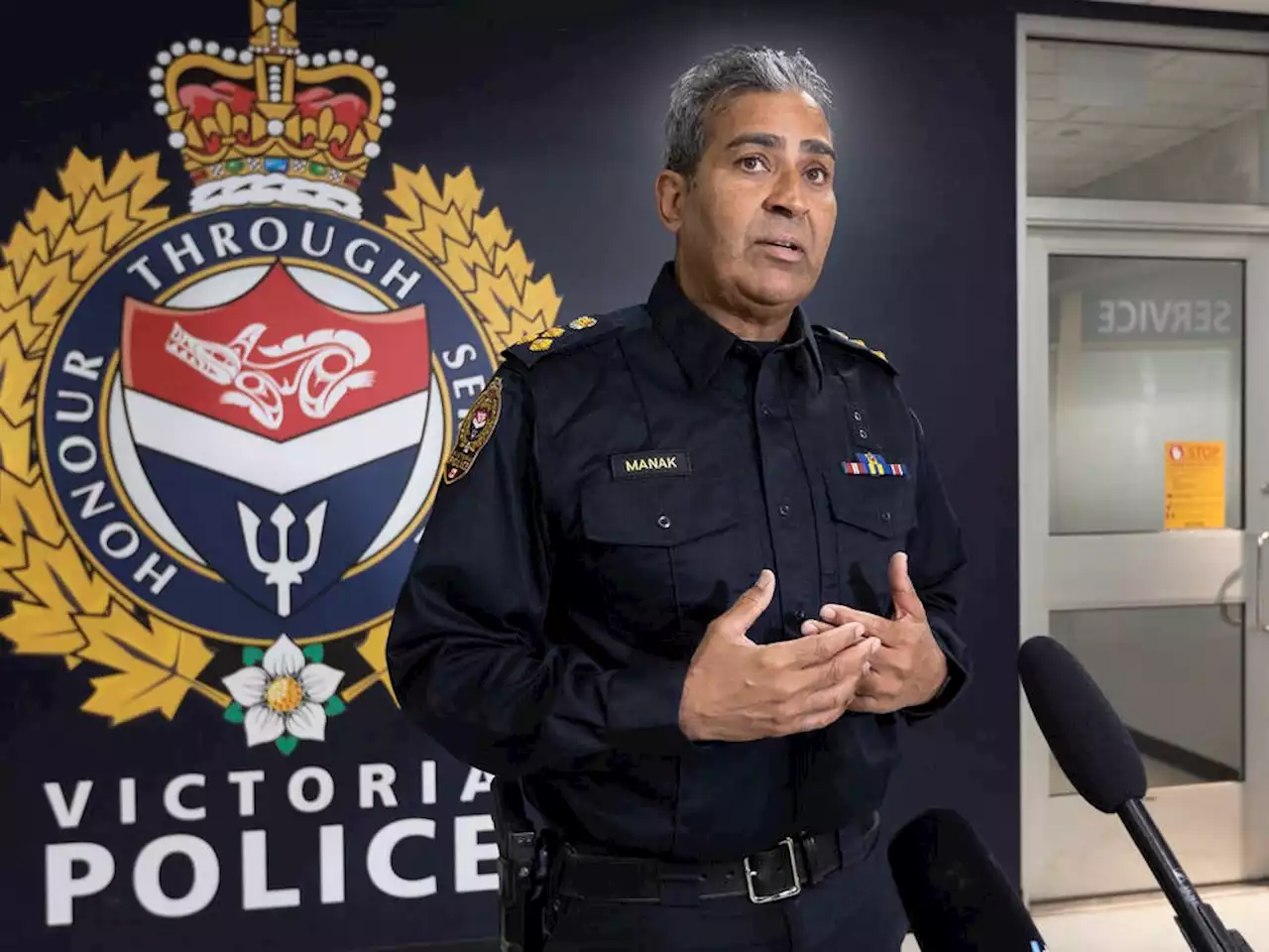 Police warn gang members trying to recruit at Greater Victoria schools