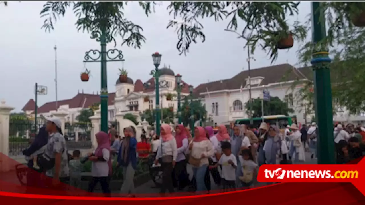 Libur Panjang di Akhir Pekan, Jalan Malioboro Yogyakarta Kembali Dipadati Wisatawan