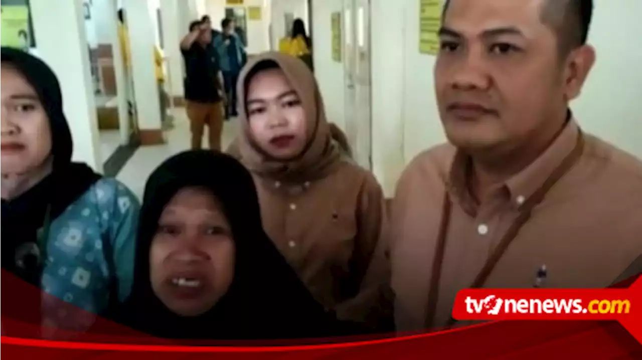 Tangis Karmini Pecah Saat Hakim Kabulkan Tuntutan Terkait Sertifikat Rumah Digadaikan Mantunya