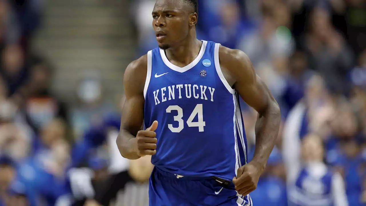 Kentucky star Oscar Tshiebwe staying in NBA draft, leaving Wildcats' roster in uneasy state