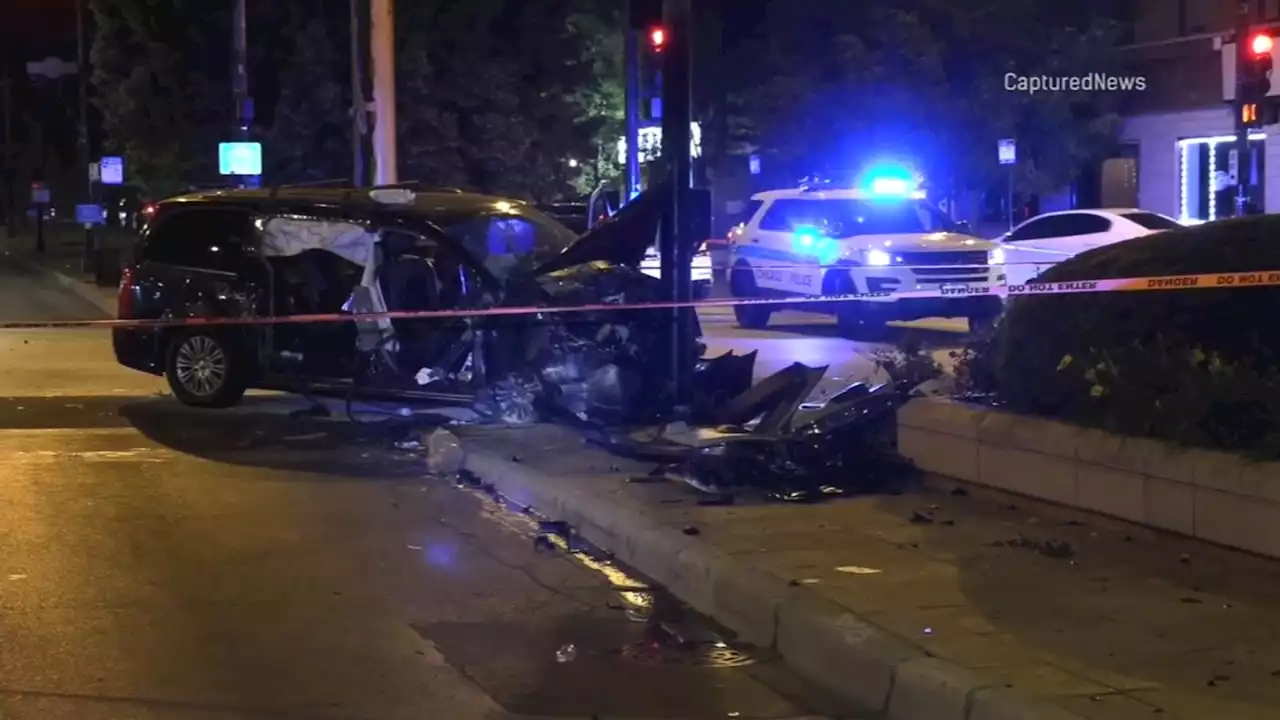 Man killed in Bronzeville crash while driving another man with gunshot wounds to hospital: police